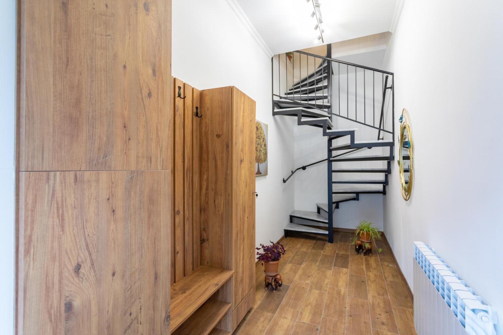 Mulberry Ბჟოლები Apartment Kutaisi Ngoại thất bức ảnh